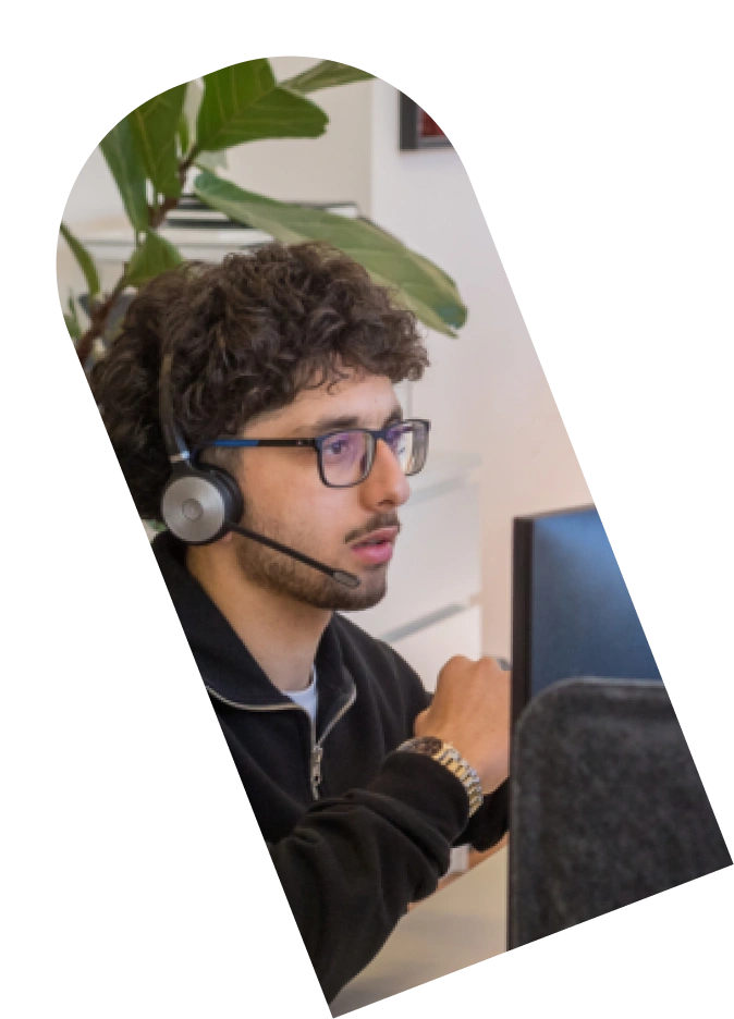 Mask group (71) Deskundig advies over cyberbeveiliging krijgen van een cloudgebaseerde beveiligingsprofessional